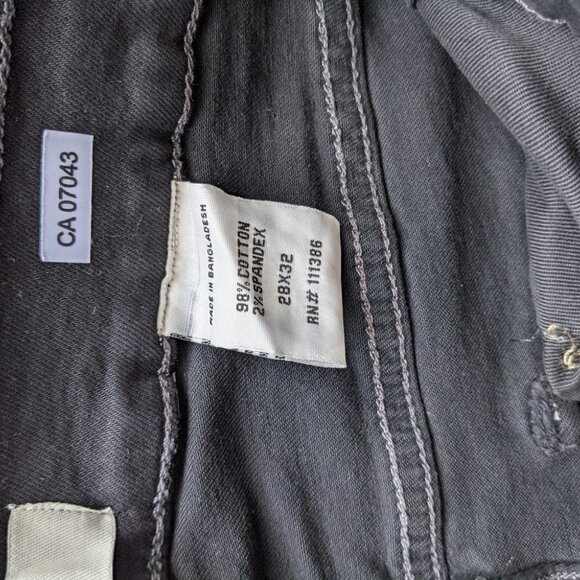 Nwt DENIM GOLD black high rise distressed jeans size 28x32 - Picture 6 of 13